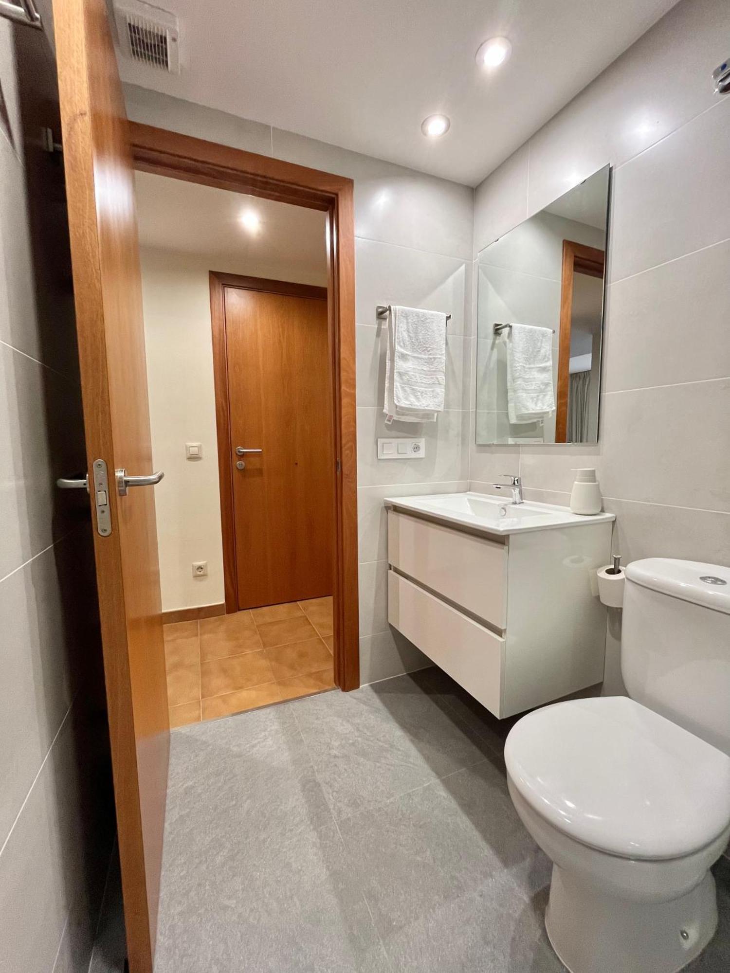 NEW! Apartamento con piscina y balcón a 2 minutos de la playa. WI-FI L'Estartit Exterior foto